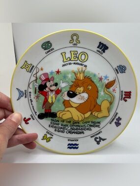 Vintage Walt Disney Ceramic Signs Of The Zodiac Leo Collectors Plate 6.5 Inch